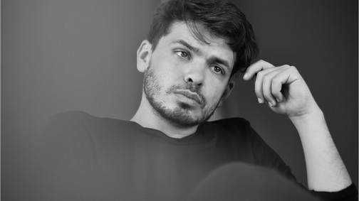 Béres Bence: a színész, aki zavarban van a tapsrend alatt