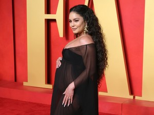 Vanessa Hudgens terhesen is igent mondott a pucérruhára