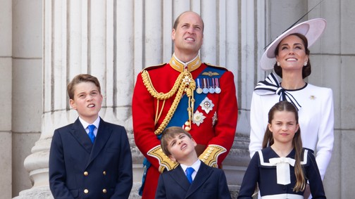 Vilmos hercegnek van egy nagyon bizarr szokása: furcsa dologra kéri meg gyerekeit a zárt ajtók mögött