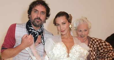 Vivienne Westwood 25 évvel fiatalabb férje viszi tovább a divatházat - Ismerd meg Andreas Kronthalert!