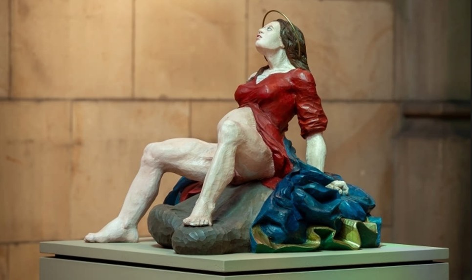 A linzi székesegyházban alig pár napig volt látható a szülő Szűz Máriát ábrázoló szobor