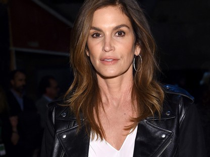 Cindy Crawford őszintén mesélt arról, miért bánja pucér fotóit! 