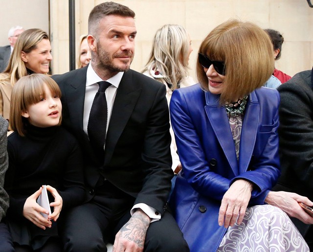 Harper és David Beckham és Anna Wintour