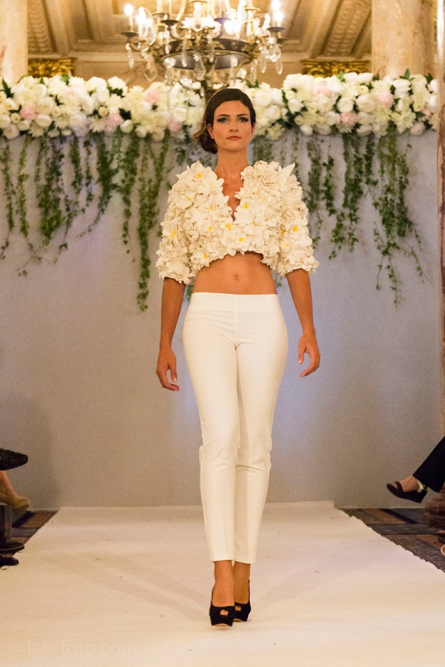 Cannes-i divatbemutató