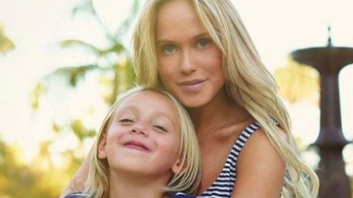 Rettenetes! A csontkovács miatt halt meg a 34 éves modell