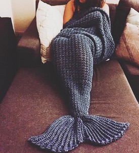 Sellő-takaró 33 333 Ft www.etsy.com