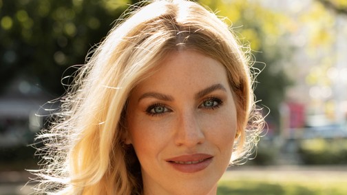 Egyszerűen imádjuk Flórián Fanni romantikus szettjét