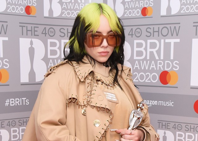 Billie Eilish a Brit Awards Az év nemzetközi énekesnőjének járó díjjal