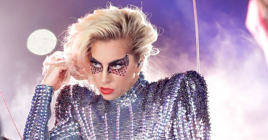 Minden idők legemlékezetesebb Super Bowl fellépőruhái