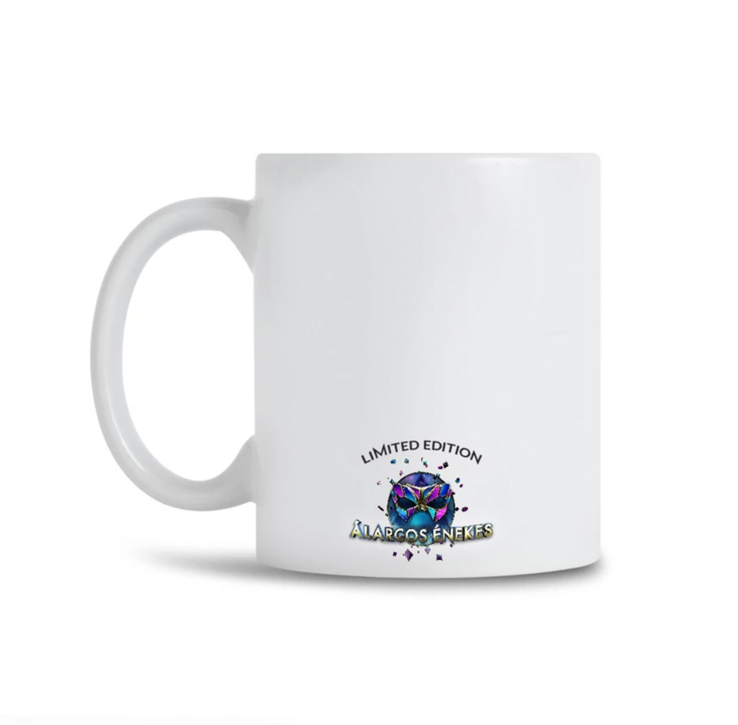 Álarcos Énekes fehér kerámia bögre - mókus shop.glamour.hu 4490 Ft