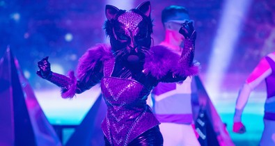 Még sosem tippeltek ennyire pontosan a nyomozók: az Álarcos Énekes hatodik adásában a Fekete Párducot leplezték le