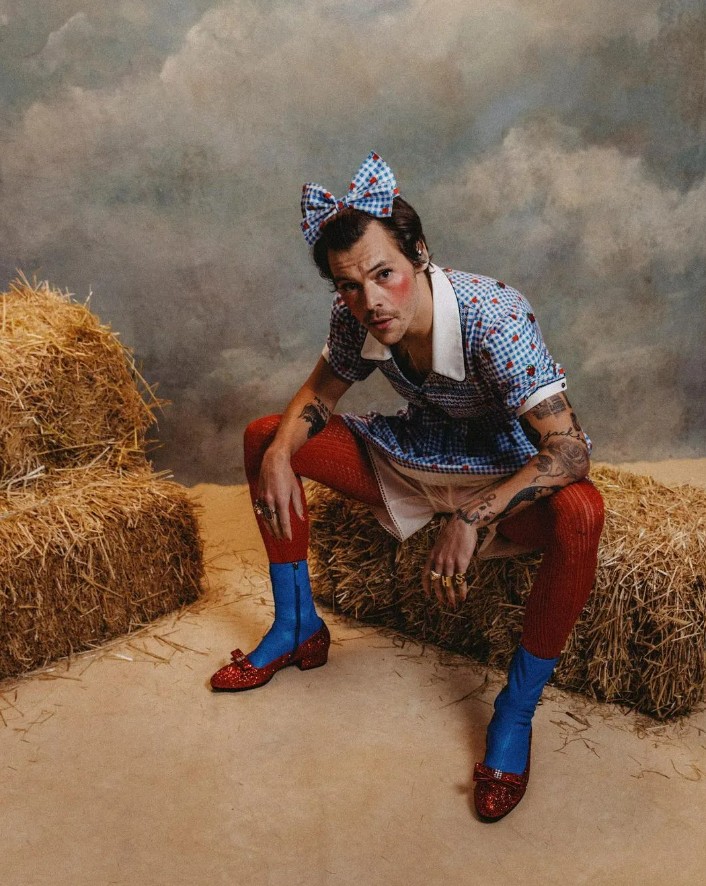 Harry Styles Dorothyt utánozta le az Óz, a csodák csodájából 2021-ben