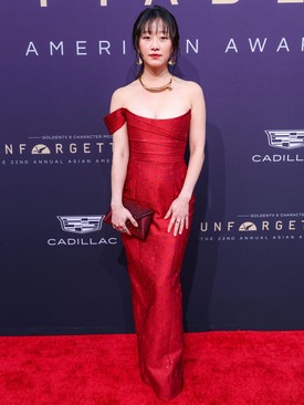 Gia Kim életkorán biztosan le fogsz döbbenni! A Yuri Hant alakító színésznő a való életben már 32 éves is elmúlt. 