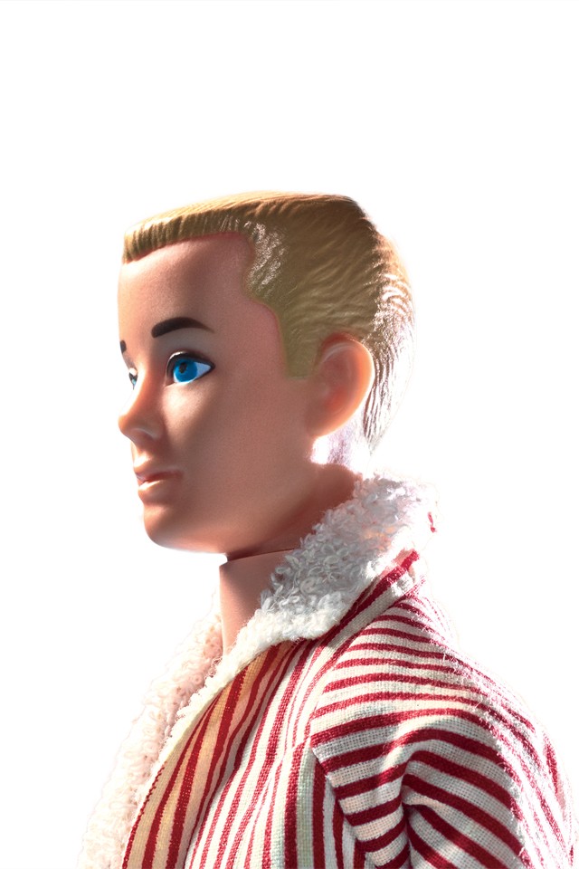 Éljen az új Ken! Pocakos, ázsiai, szemüveges