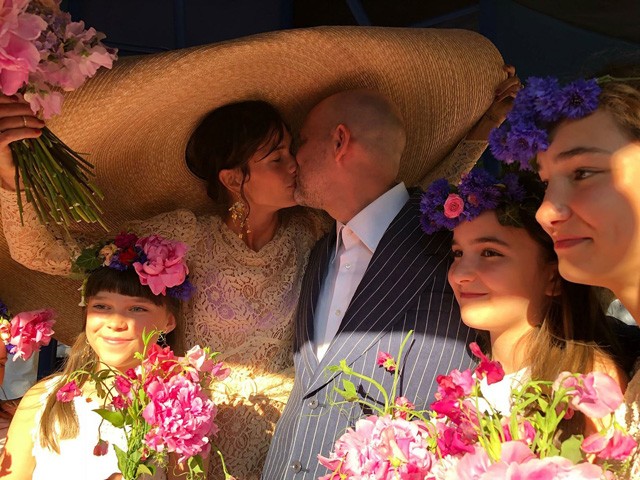 Emma Leth az esküvőjén