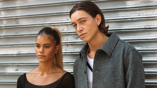 Amikor a párod másokkal csetel, titokban Tindert nézeget, kiderül a mikromegcsalások valódi oka, de van rá megoldás