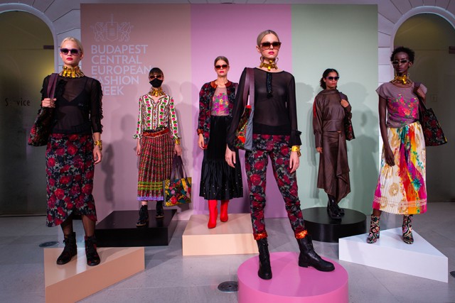 A divat az önkifejezés mellett szólhat kulturális értékek megjelenítéséről is: 10 éves a Romani Design