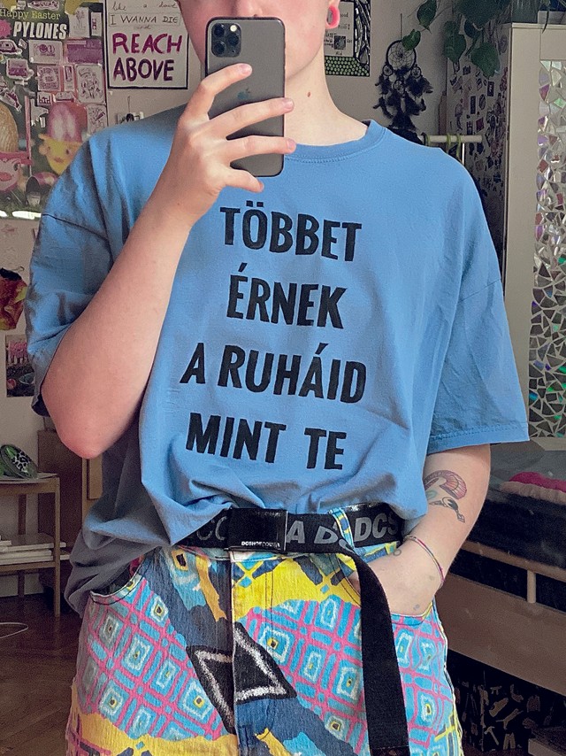 Humor, színek, művészet, újrahasznosítás - Bán Viktóriával a Smörgas Clothes tervezőjével beszélgettünk