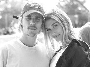 Justin Bieber és Hailey Bieber a legcukibb kiskutyát mentették ki a menhelyről