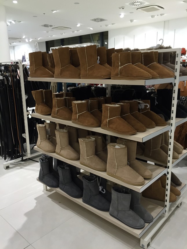 Belül szőrös csizmák Ugg stílusban, több színben. Most még olcsóbban!