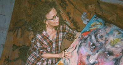 Hogyan válik a transzgenerációs trauma művészetté? Ismerd meg Eva Beresin festő művészetét!