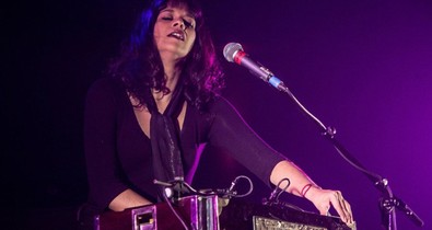 ´Nagyon sok okunk van dühösnek lenni ´ - Shilpa Ray Budapestre jön