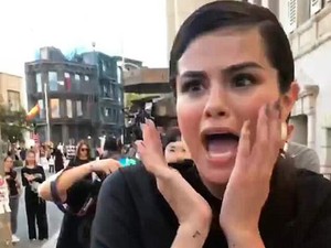 Szupercuki Selena Gomez reakciója arra, hogy megríkatott egy kisgyereket