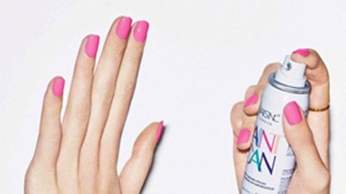 Körömlakk egy fújásra! Kiváncsi vagy, hogyan?