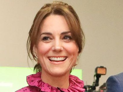 Katalin hercegné ciklámen ruhája maga a tökély!