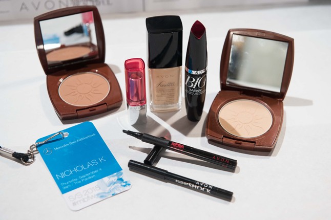 Kukkants be a New York Fashion Week kulisszái mögé az AVON-nal!