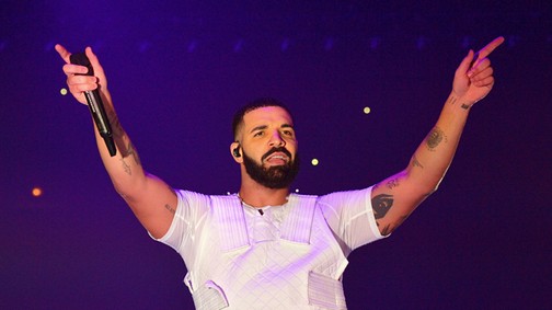 Megjelent Drake új klipje, két váratlan sztárvendég is szerepel benne