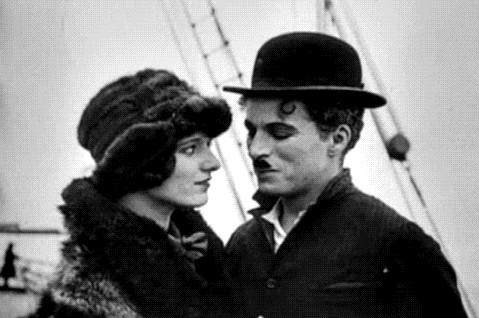 GLAMOURSZKÓP 2014. október