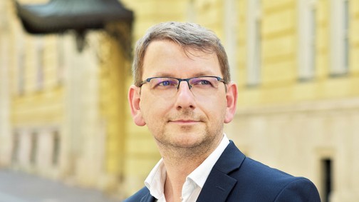 Fesztbaum Béla A Pál utcai fiúk 500. előadására készül a Vígszínházban