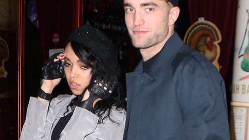 Óriási! Robert Pattinson megházasodik!