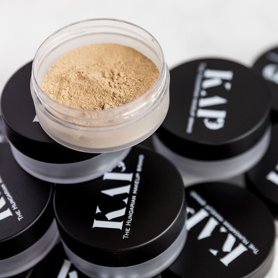 Get the Look: Így készítsd el Palvin Barbi igéző sminkjét!