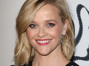 Reese Witherspoon újra a vörös szőnyegen a Golden Globe gála után
