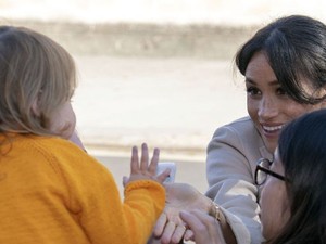 A 6 éves fiú már az interneten árulja azt a nyakláncot, amit Meghan Markle-nek is adott