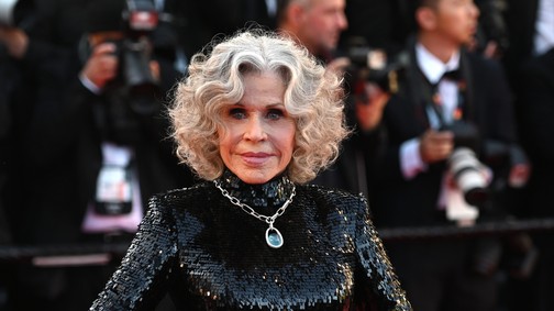 A 88 éves Jane Fonda királynőként ragyog a cannes-i filmfesztivál vörös szőnyegén, igazi kortalan szépség
