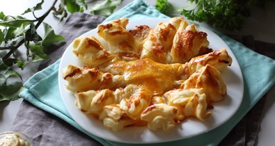 Egyszerű és gyors sajtos mennyei falatok