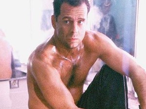 Bruce Willis még ezt is megengedi kislányának! Ő a levagányabb apuka!