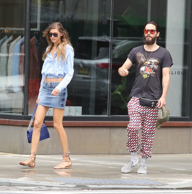 Ki ez a titokzatos lány Jared Leto mellett?