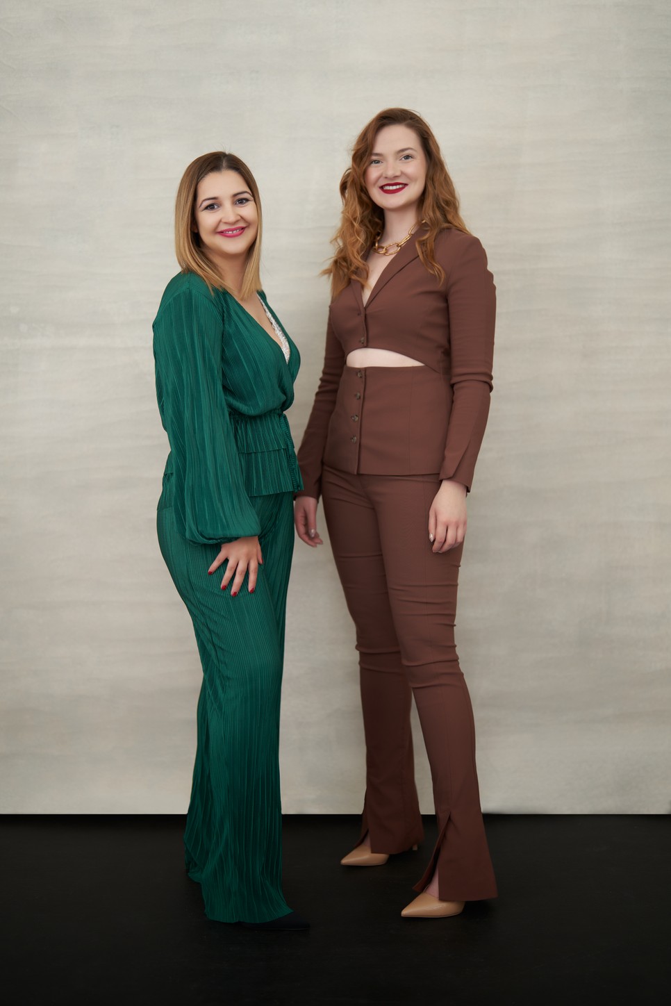 A Fashion Diffusion tulajdonosai, Csiki Anita és Tóth Anita Zsanett arra vállalkoztak, hogy a hazai divattervezőket népszerűsítik. Bulizz velük és a dizájnerekkel!