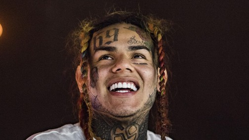 Újabb botrány: a rapper megerőszakolta és bántalmazta volt barátnőjét és gyermeküket