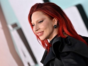 Még csak 26 éves, de már most ő felel Lady Gaga elképesztő színpadi megjelenéseiért