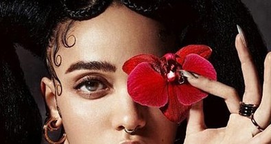 Excentrikus szépség experimentális hangzásvilággal: FKA twigs