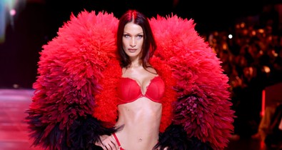 A 10 legforróbb szett a 2024-es Victoria's Secret show-ról: csak ámulunk és bámulunk Gigi Hadid átlátszó fehérneműjén