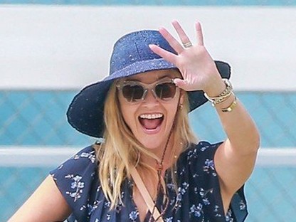 Reese Witherspoon igazi amerikai anyuka fia fociedzésén