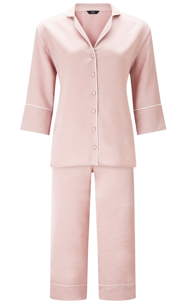Pizsama szett F&F 7490 Ft