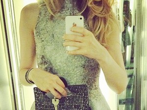 Ide nézzetek, milyen sikkes Sonya!