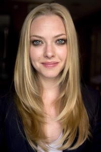 amanda-seyfried-200x-d0000B8FE72fdbe0bb824.jpg